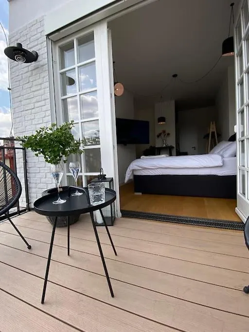 Romantic Terrace Studio In Karlin Prague